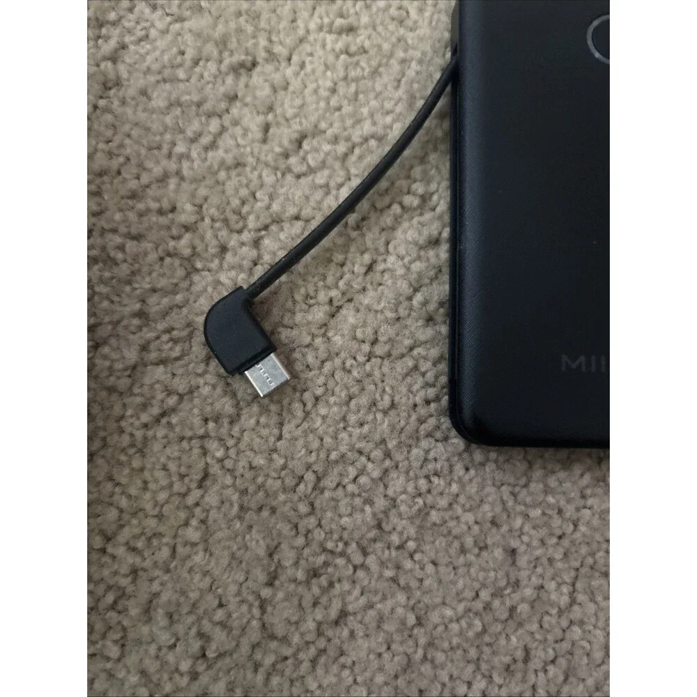 MIISSO 10000mAh Slim Power Bank Built-In Cables Qi 2-Port White